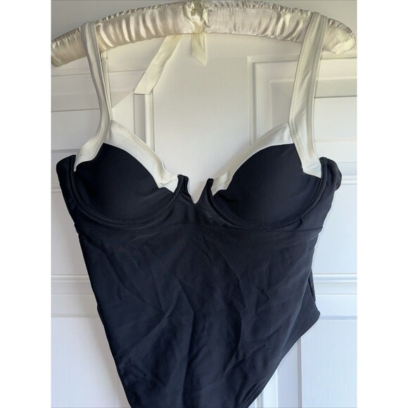 Chic Two-Tone Black and White Bodysuit with Underwire Support Sku1 - Picture 2 of 7